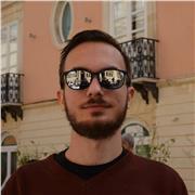 Laureato in Scienze Politiche offre lezioni di Storia per ragazzi e adulti a Roma e online.